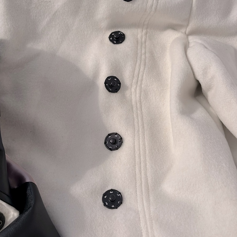 Button down jacket - Picture 6 of 6